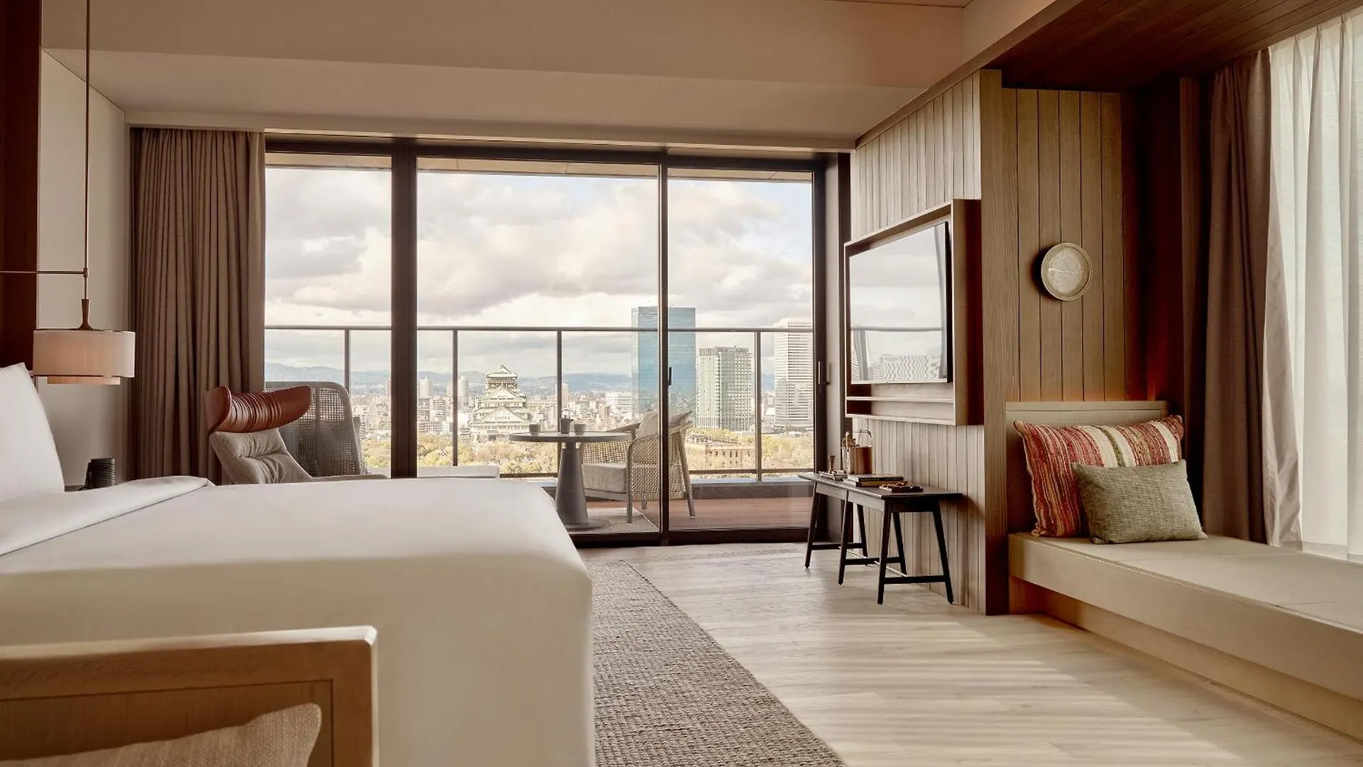 Patina Osaka Hotel
